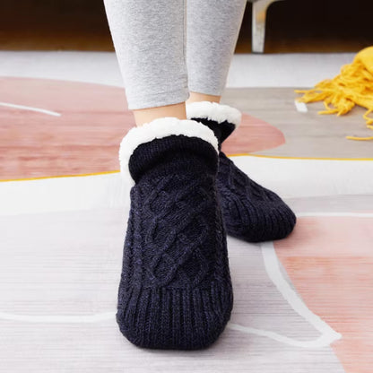 (Nuevos) Calcetines tipo pantuflas de felpa antideslizantes para hombres y mujeres