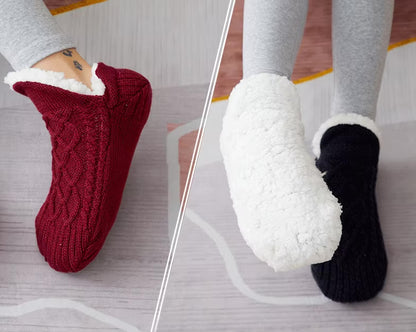 (Nuevos) Calcetines tipo pantuflas de felpa antideslizantes para hombres y mujeres